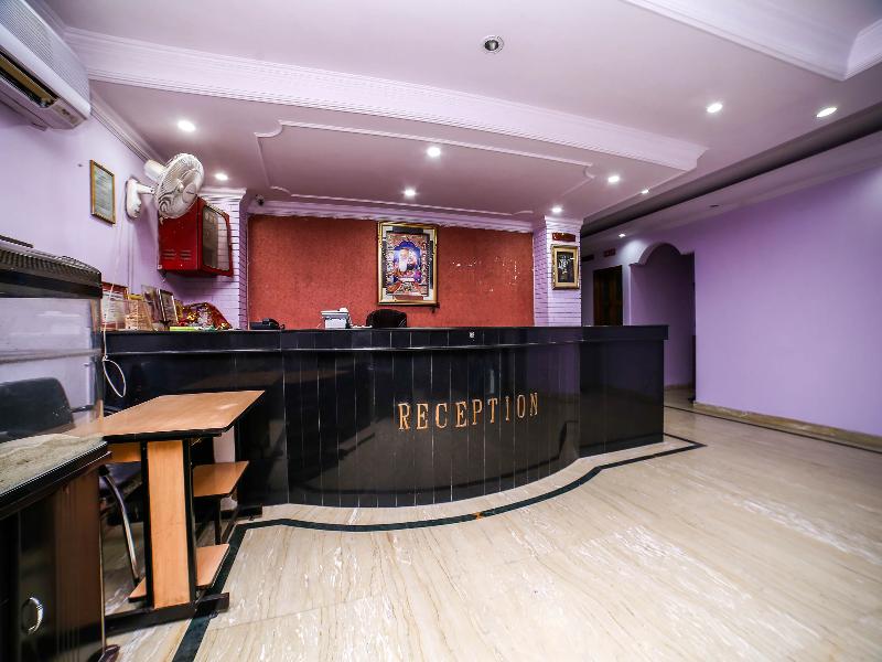 OYO 30855 Hotel Royal Residency