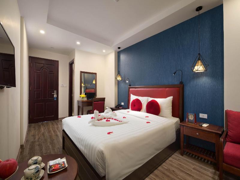 Holiday Gold Hotel image