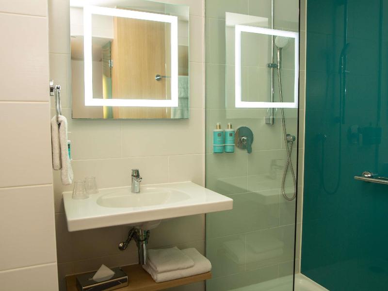 Novotel London Wembley image