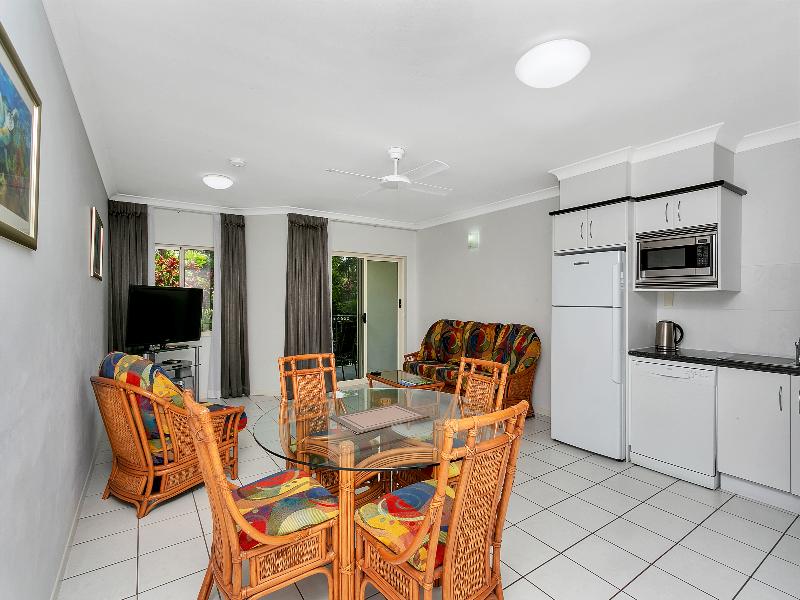 Beachfront On Trinity Apartments image