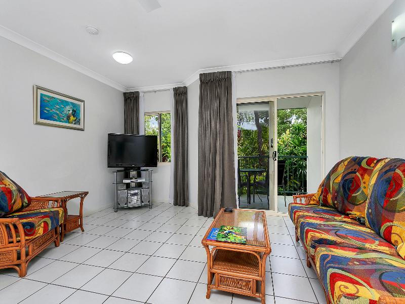 Beachfront On Trinity Apartments image