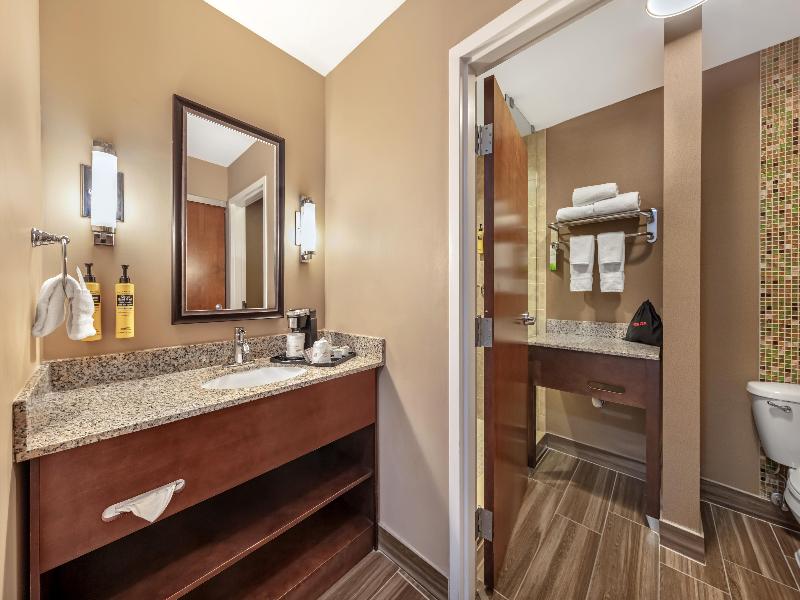 Bw Plus Miami Executive Airport Hotel & Suites image
