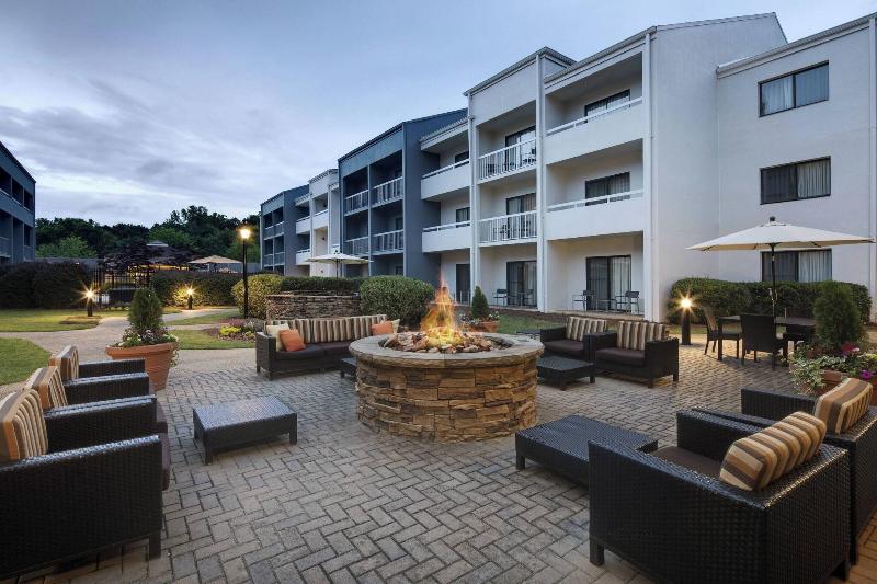Courtyard Atlanta Marietta/I-75 North image