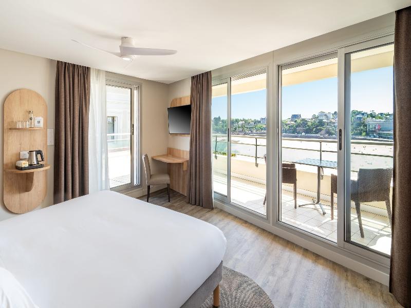 Best Western Hotel Le Crystal Dinard image
