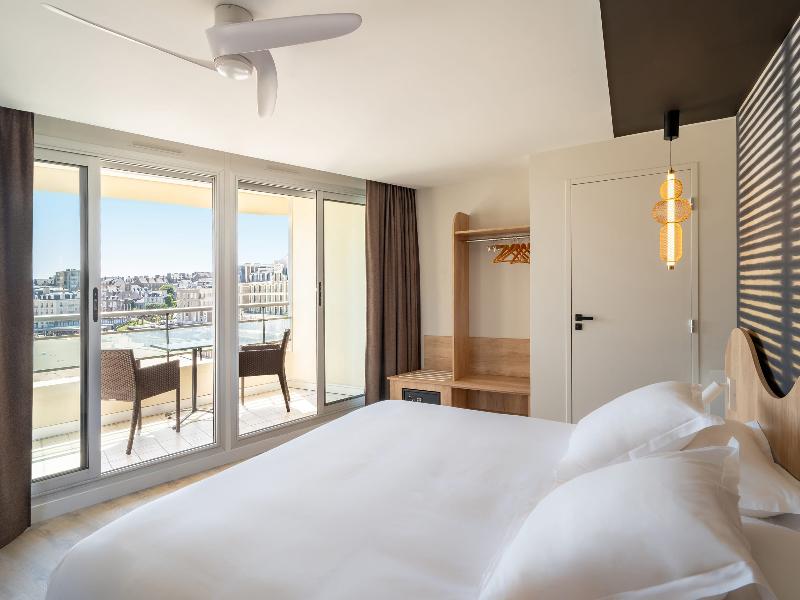 Best Western Hotel Le Crystal Dinard image