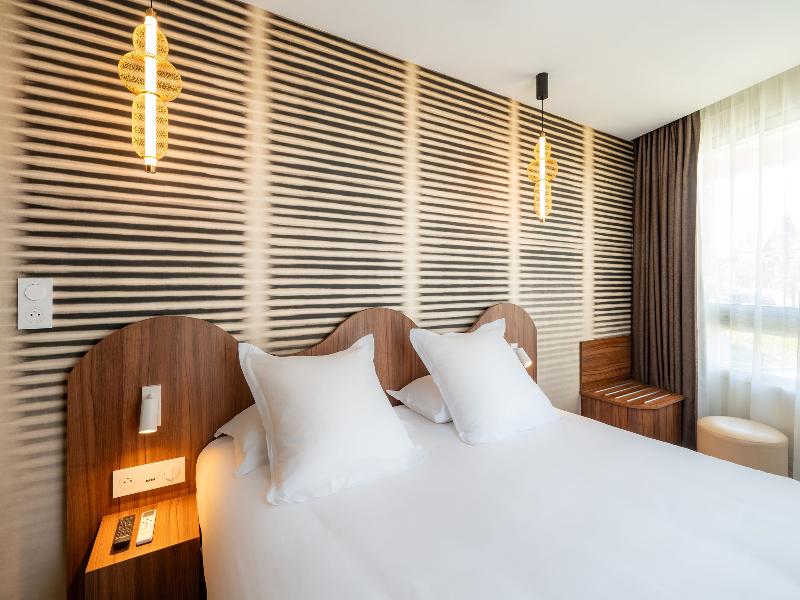 Best Western Hotel Le Crystal Dinard image