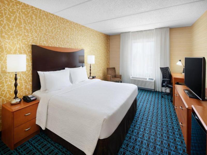 Fairfield Inn & Suites Plainville image