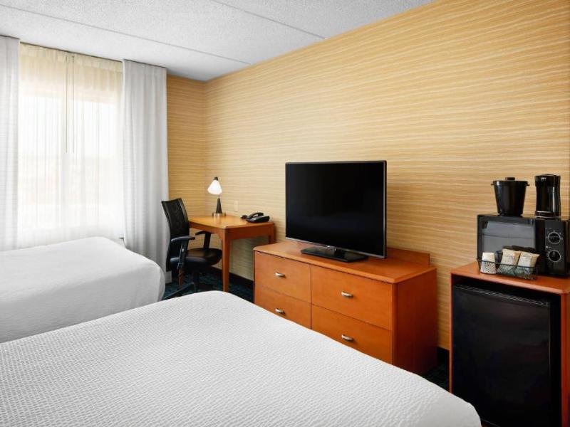 Fairfield Inn & Suites Plainville image