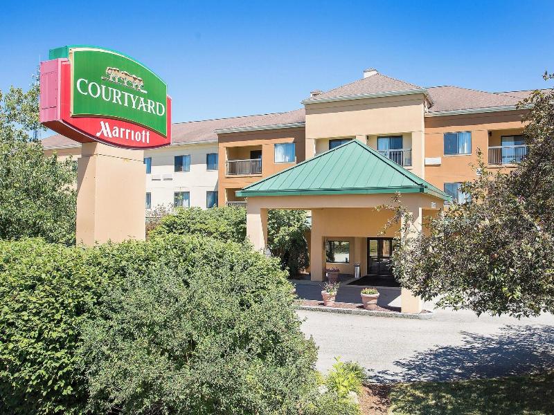 Courtyard Boston Westborough image