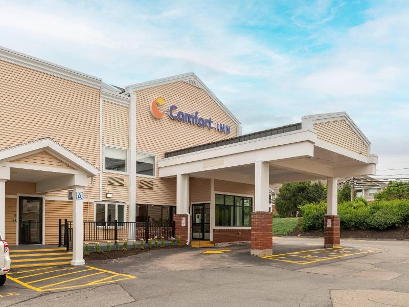 Fairfield Inn Boston Dedham image