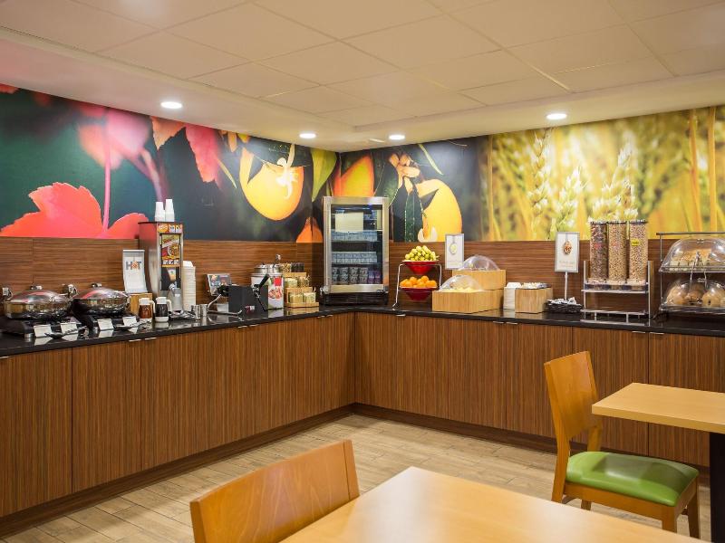 Fairfield Inn Boston Dedham image
