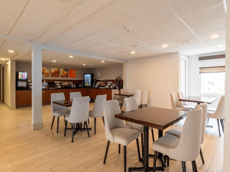 Fairfield Inn Boston Dedham image