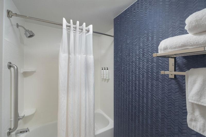 Fairfield Inn Boston Tewksbury/Andover image