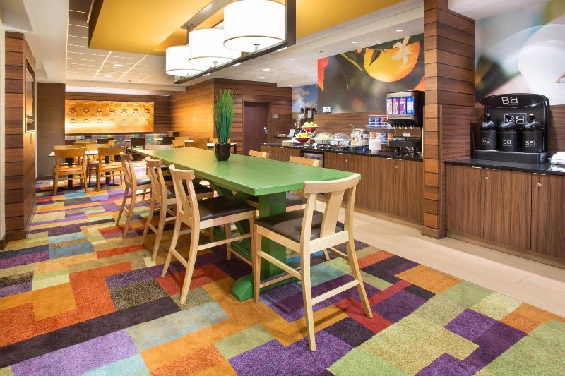 Fairfield Inn & Suites By Marriott Boston Milford image
