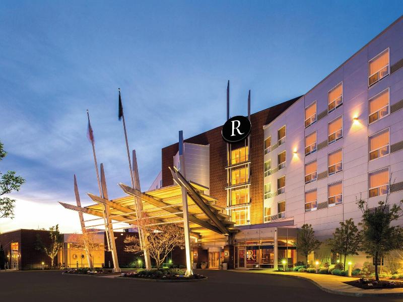Renaissance Boston Patriot Place Hotel image