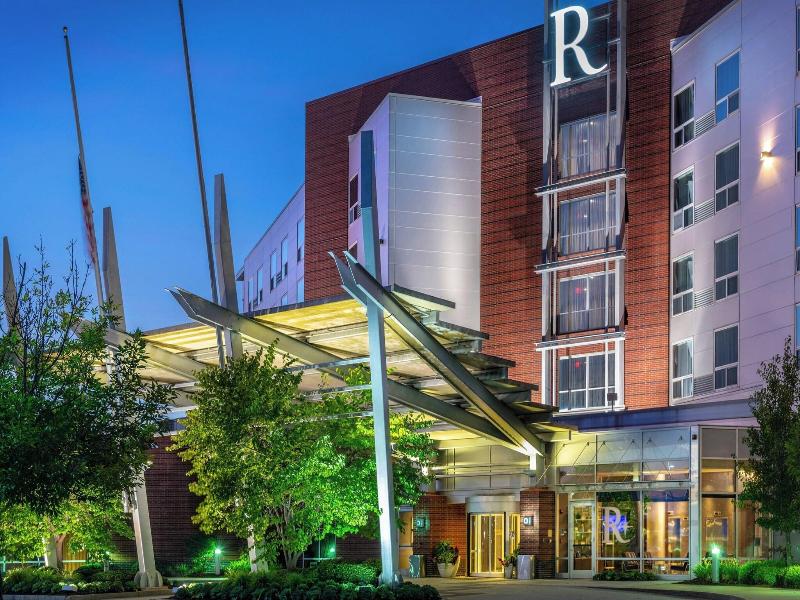 Renaissance Boston Patriot Place Hotel image