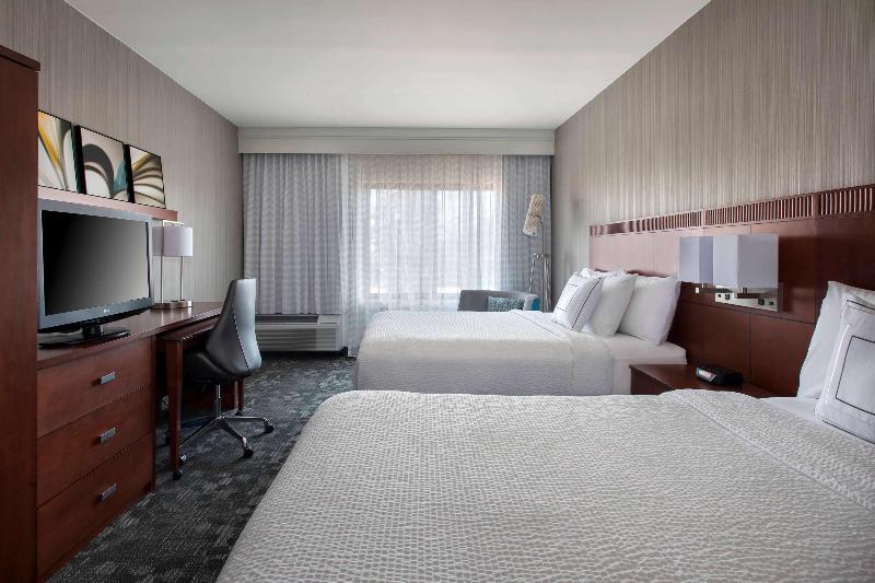 Sonesta Select Boston Stoughton image