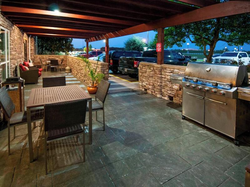 TownePlace Suites Baton Rouge Gonzales image