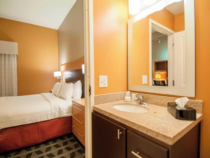 TownePlace Suites Baton Rouge Gonzales image