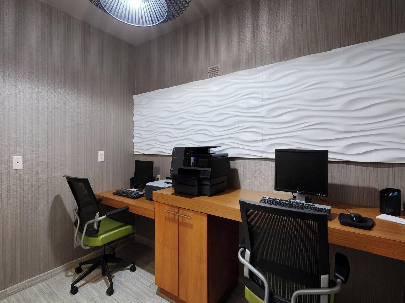 Springhill Suites Chicago Bolingbrook image