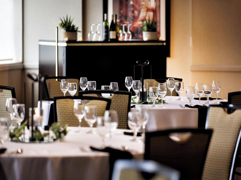 Chicago Marriott Suites Deerfield image