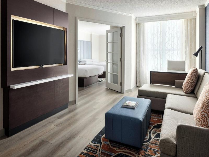 Chicago Marriott Suites Deerfield image