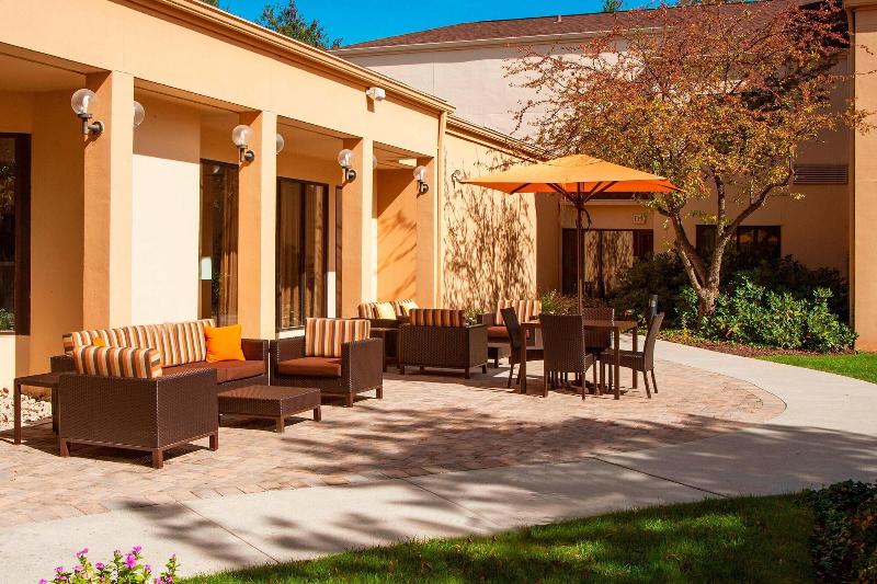 Courtyard Charlottesville North image