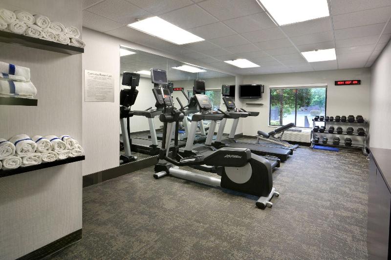 Fairfield Inn & Suites Charlottesville North image