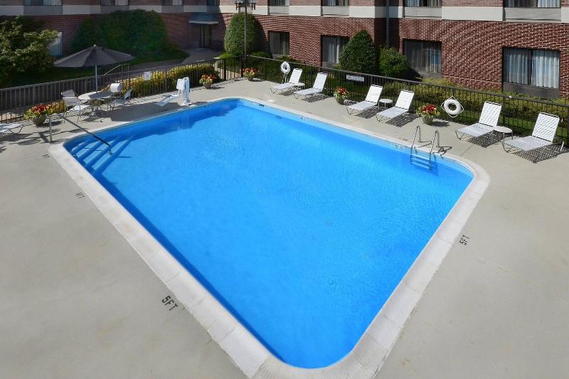 Fairfield Inn & Suites Charlottesville North image
