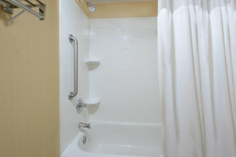 Fairfield Inn & Suites Charlottesville North image