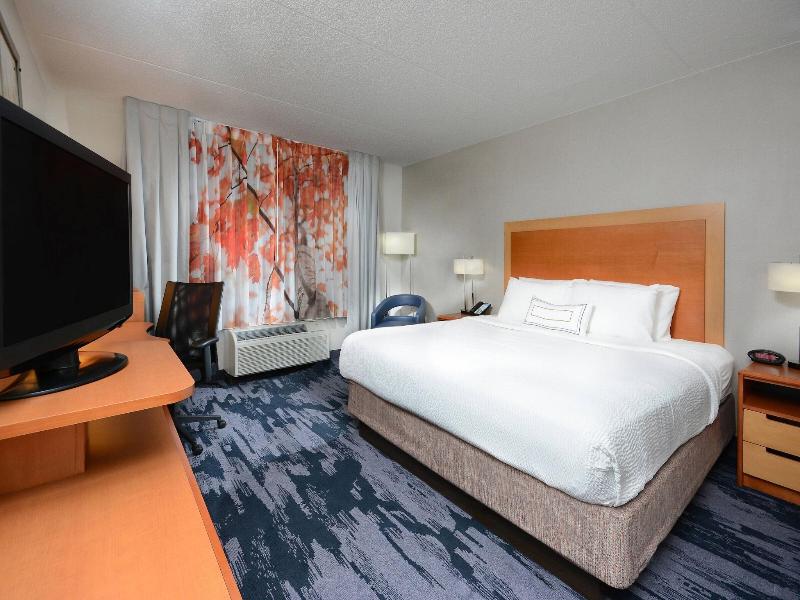 Fairfield Inn & Suites Charlottesville North image