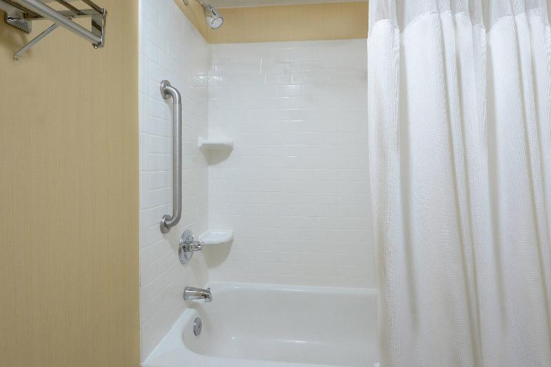 Fairfield Inn & Suites Charlottesville North image