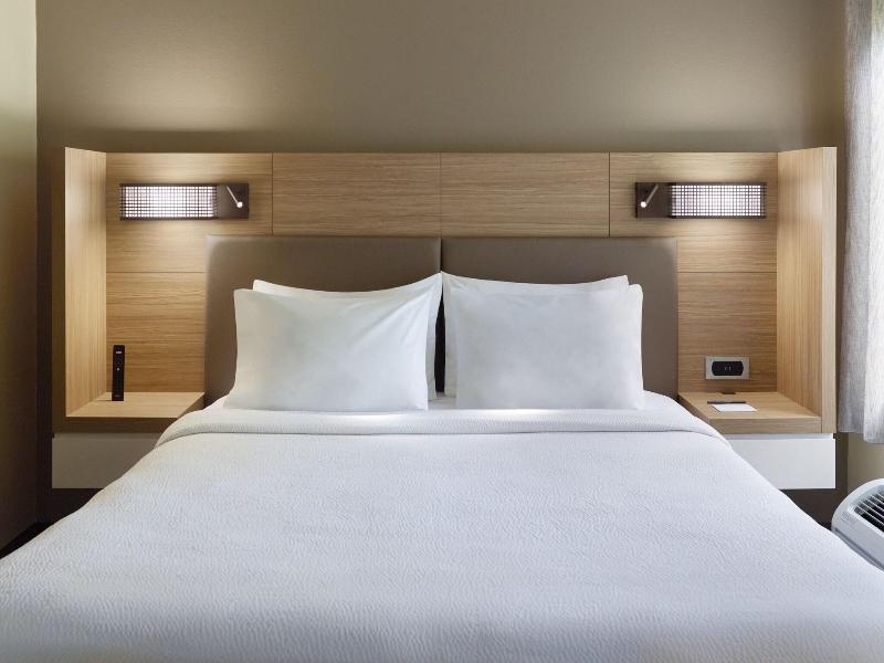 Springhill Suites Charlotte University Research Pa image