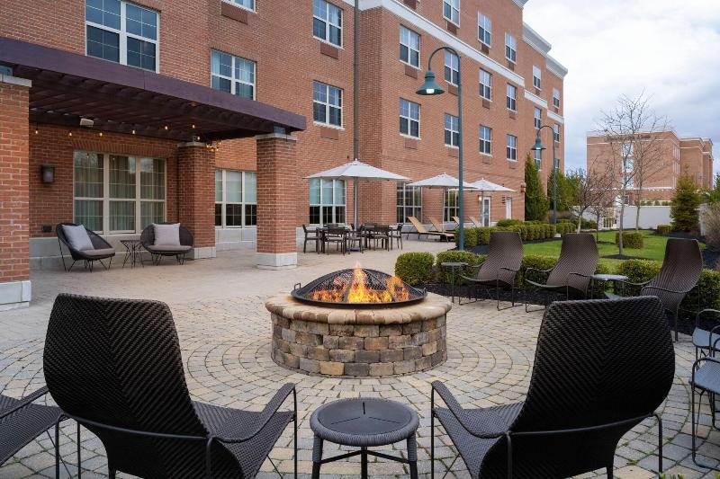 Courtyard Columbus New Albany image