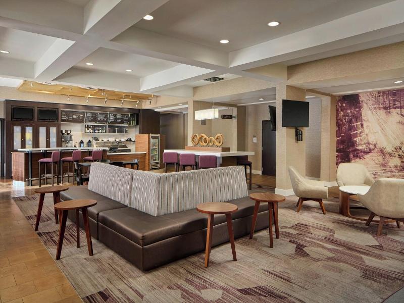 Courtyard Newark Granville