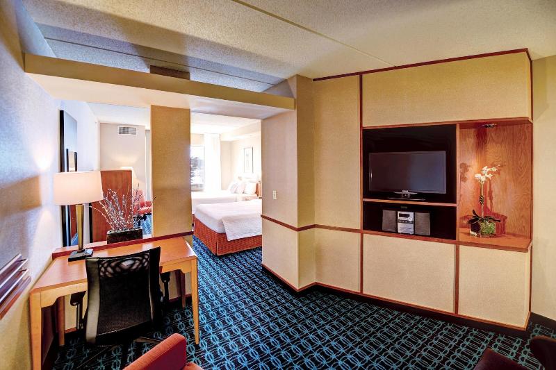 Fairfield Inn & Suites Wausau image