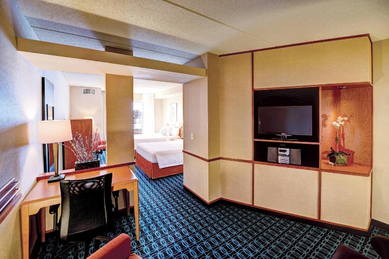 Fairfield Inn & Suites Wausau image
