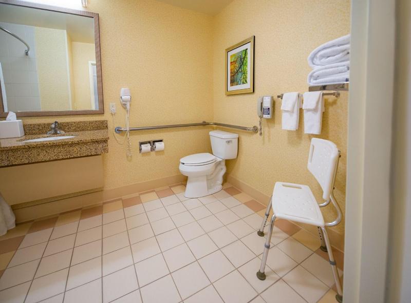 Fairfield Inn & Suites Wausau image