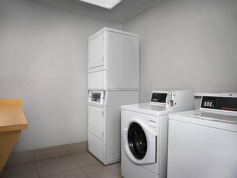 TownePlace Suites Dallas DeSoto image