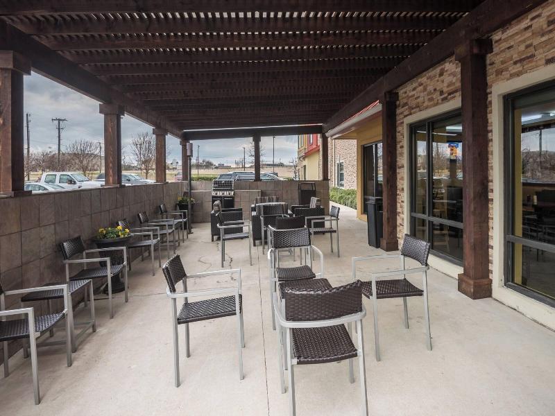 TownePlace Suites Dallas DeSoto image