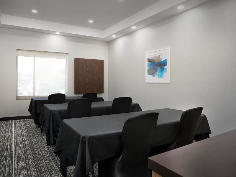 TownePlace Suites Dallas DeSoto image
