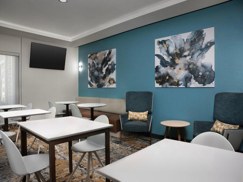 TownePlace Suites Dallas DeSoto image