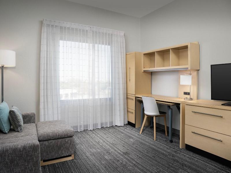 TownePlace Suites Dallas DeSoto image