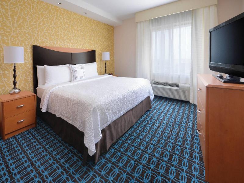 Fairfield Inn & Suites Dallas Plano/The Colony image