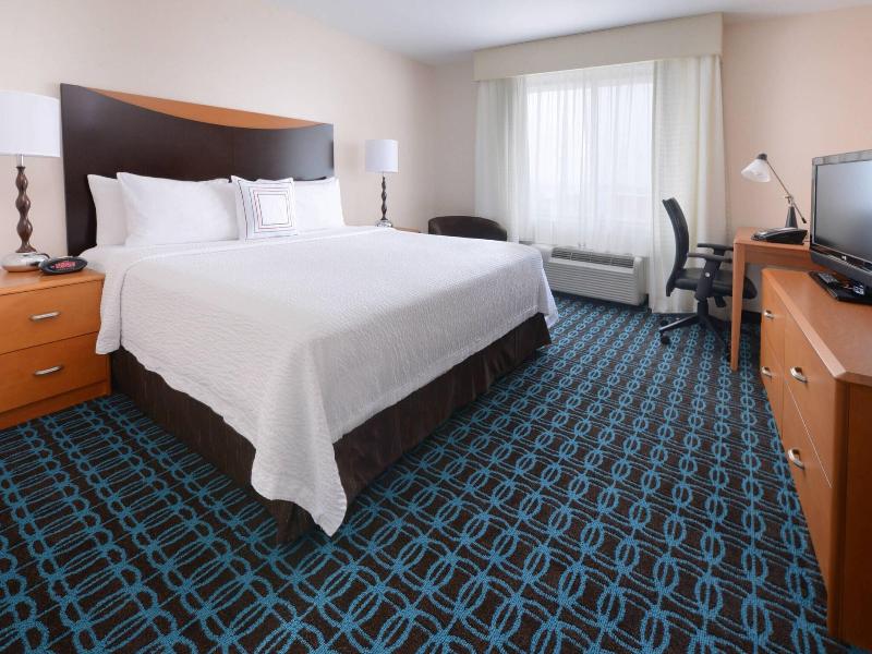 Fairfield Inn & Suites Dallas Plano/The Colony image