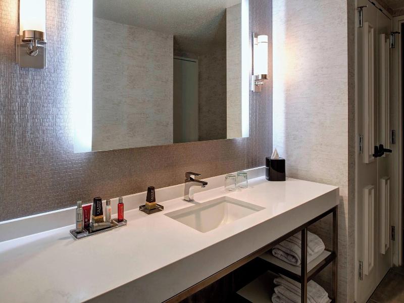 Auburn Hills Marriott Pontiac image