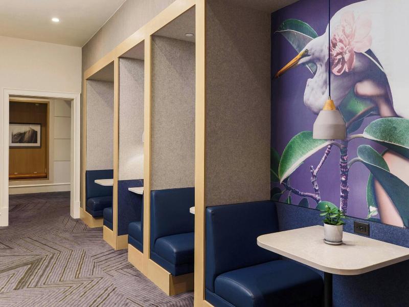 Renaissance Meadowlands Hotel image