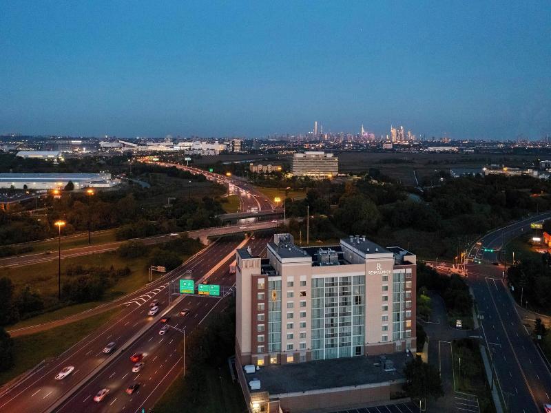 Renaissance Meadowlands Hotel image
