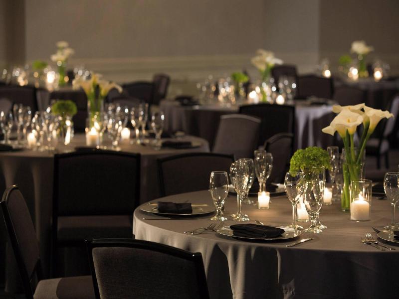 Renaissance Meadowlands Hotel image