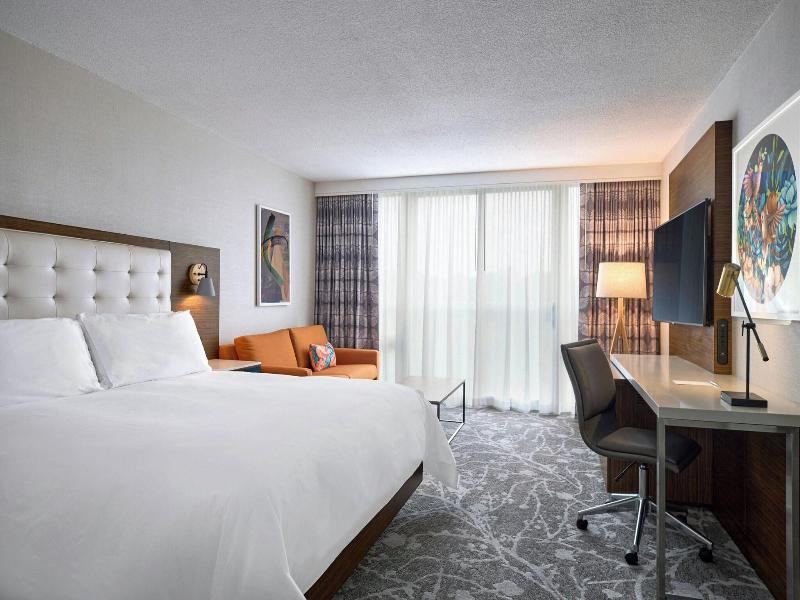 Renaissance Meadowlands Hotel image